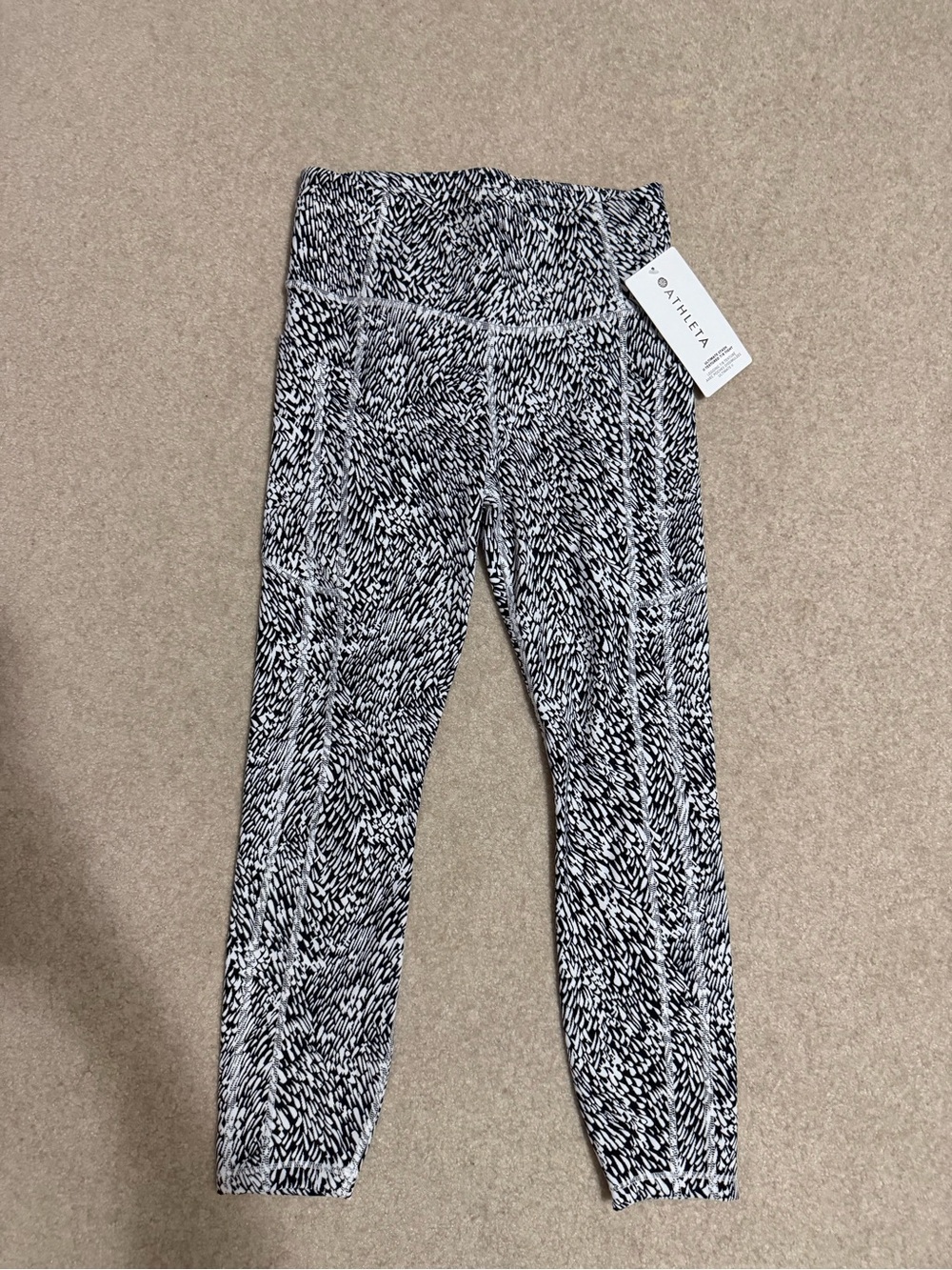NWT Athleta Ultimate Stash II Textured 7/8 Tight